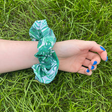 Load image into Gallery viewer, Scrunchie
